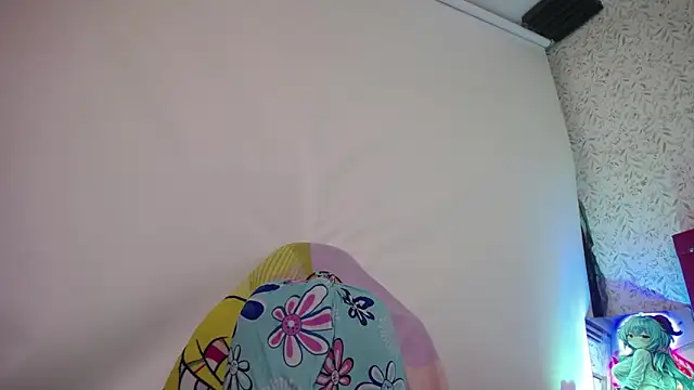 Snapshot of luly_pink chatting on 02-26-26, 04:12 luly pink online show from 02-26-26, 04:12