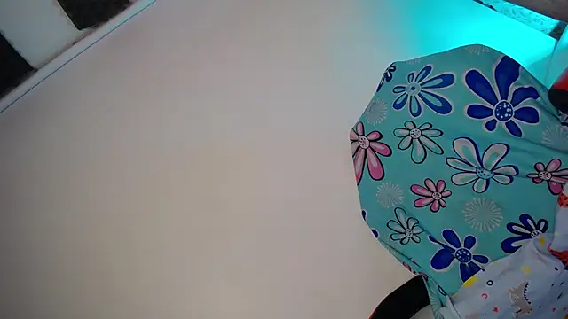 luly pink online show from 05-14-26, 03:36