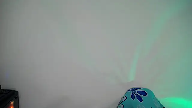 luly pink online show from 11-27-25, 04:02