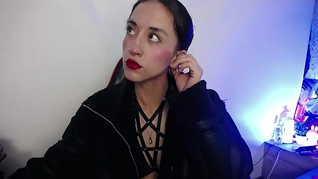 Snapshot of luly_pink chatting on 02-14-26, 03:29 luly pink online show from 02-14-26, 03:29