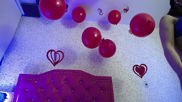 Snapshot of luly_pink chatting on 02-12-26, 03:39 luly pink online show from 02-12-26, 03:39