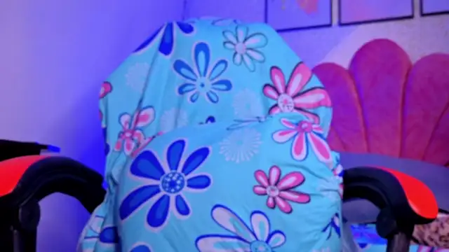 luly pink online show from 06-14-26, 05:41