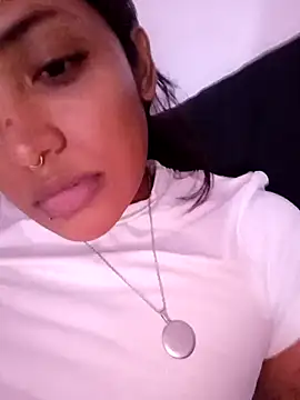 Snapshot of VictoireFeller chatting on 10-22-25, 04:23 VictoireFeller online show from 10-22-25, 04:23