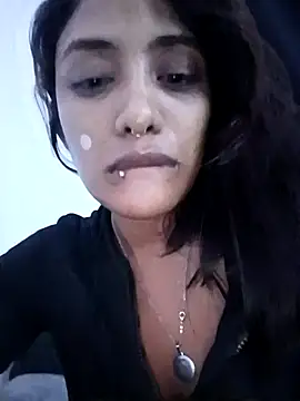 VictoireFeller online show from 12-05-25, 06:01