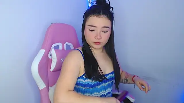 nahia  2 online show from 12-15-25, 07:41