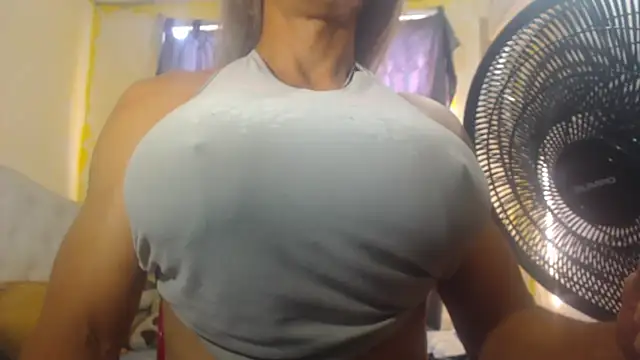 DanielaMuscleTS online show from 12-16-25, 07:40