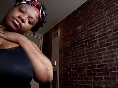 Snapshot of Naughtiestunicorn44 chatting on 03-02-25, 02:30 Naughtiestunicorn44 online show from 03-02-25, 02:30