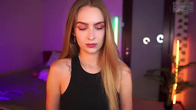 Kamila icee online show from 09-25-25, 07:09