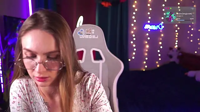 Kamila icee online show from 11-02-25, 08:36