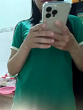 Snapshot of Ngocnhi2k chatting on 12-12-24, 01:28 Ngocnhi2k online show from 12-12-24, 01:28