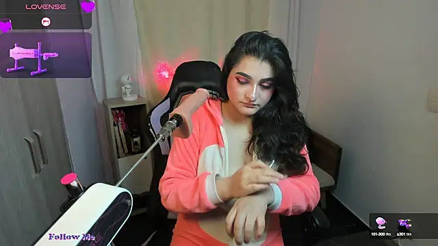 setzuna  online show from 10-17-25, 03:43