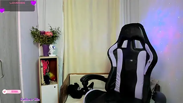 setzuna  online show from 09-19-25, 04:05