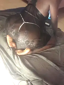 Snapshot of judysexy2 chatting on 02-04-25, 06:49 judysexy2 online show from 02-04-25, 06:49