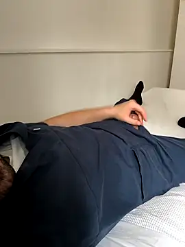 Snapshot of onbifeet chatting on 03-02-25, 01:31 onbifeet online show from 03-02-25, 01:31