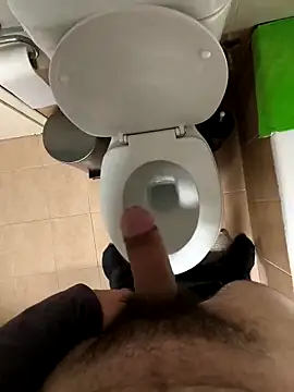 Snapshot of onbifeet chatting on 02-17-25, 01:11 onbifeet online show from 02-17-25, 01:11