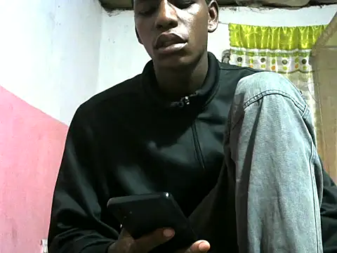 Bigras0011 online show from 11-14-25, 02:37