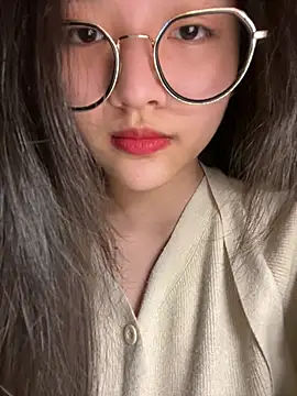 Krixxi22 online show from 02-10-26, 07:35