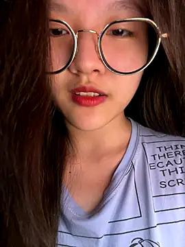 Snapshot of Krixxi22 chatting on 09-23-25, 04:36 Krixxi22 online show from 09-23-25, 04:36