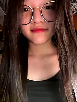 Krixxi22 online show from 11-11-25, 06:03