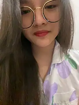 Snapshot of Krixxi22 chatting on 03-20-25, 03:14 Krixxi22 online show from 03-20-25, 03:14