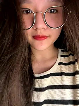 Krixxi22 online show from 11-01-25, 02:11