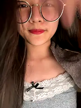 Krixxi22 online show from 11-09-25, 04:44