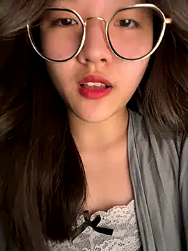 Snapshot of Krixxi22 chatting on 09-17-25, 02:19 Krixxi22 online show from 09-17-25, 02:19