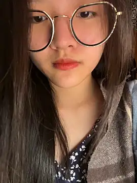 Krixxi22 online show from 11-08-25, 02:31