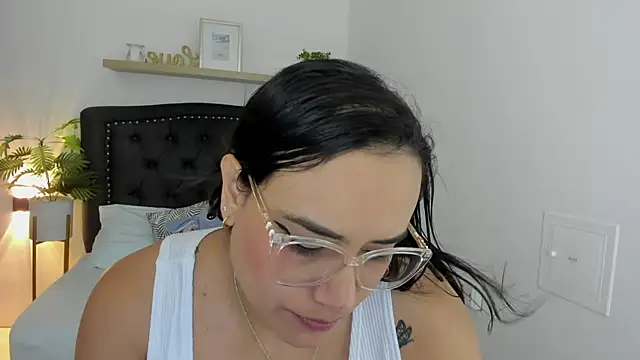 zoe danae  online show from 03-07-25, 12:12