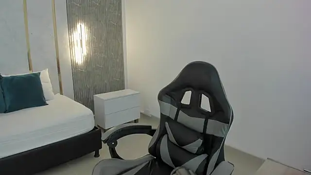 zoe danae  online show from 02-24-26, 12:50