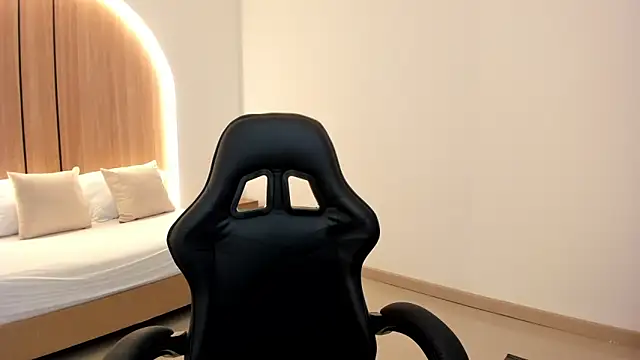 zoe danae  online show from 03-07-26, 12:10