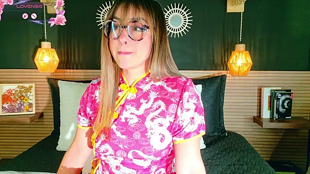 AnnaVictoria   online show from 04-22-26, 02:29