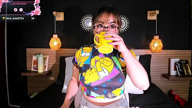 AnnaVictoria   online show from 03-14-26, 02:17