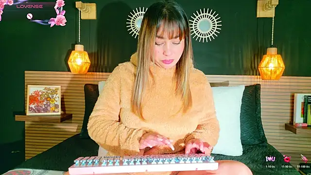 AnnaVictoria   online show from 05-03-26, 03:11