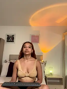 rubi star online show from 10-07-25, 04:30