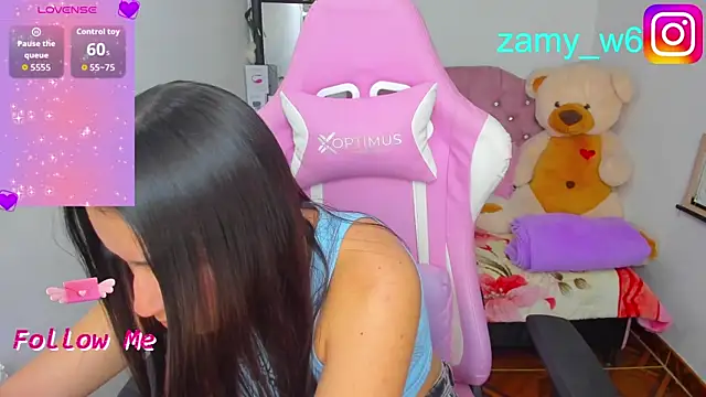 Snapshot of karla_cute01 chatting on 05-13-26, 06:31 karla cute01 online show from 05-13-26, 06:31