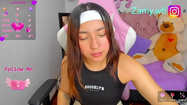 Snapshot of karla_cute01 chatting on 09-15-25, 06:14 karla cute01 online show from 09-15-25, 06:14