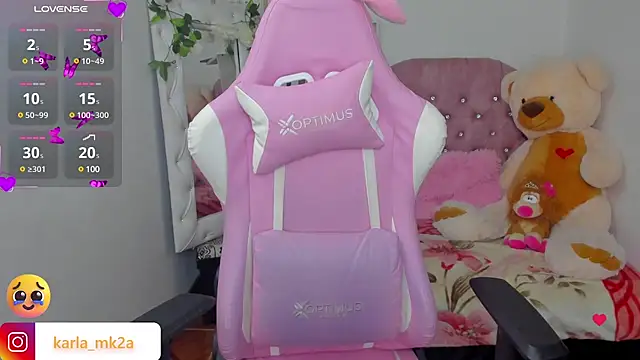 Snapshot of karla_cute01 chatting on 03-18-25, 05:23 karla cute01 online show from 03-18-25, 05:23