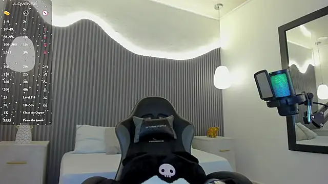 cloe yeraldy  online show from 03-04-26, 02:52