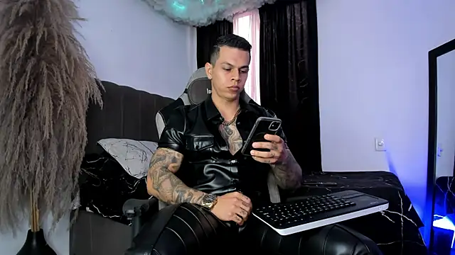 Aron Dark online show from 06-08-26, 02:39