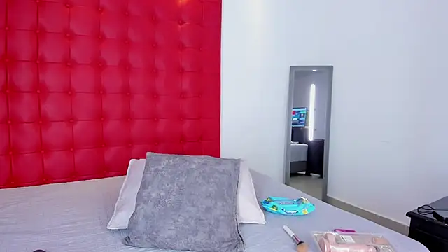 Daliana Beck online show from 11-17-25, 08:02