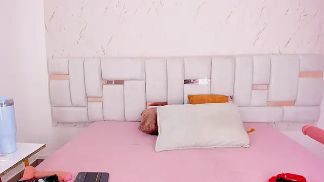 Snapshot of Daliana_Beck chatting on 03-01-26, 12:16 Daliana Beck online show from 03-01-26, 12:16