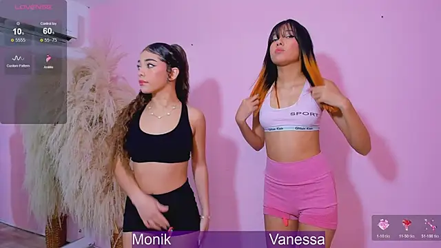 Snapshot of Wetnaughtygirls chatting on 01-17-26, 01:42 Wetnaughtygirls online show from 01-17-26, 01:42