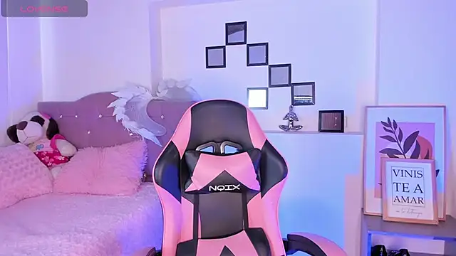 Kenia tompson01 online show from 09-26-25, 07:21