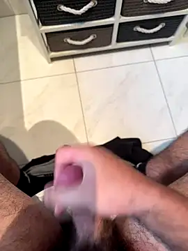 Deralboaus01 online show from 09-17-25, 09:33