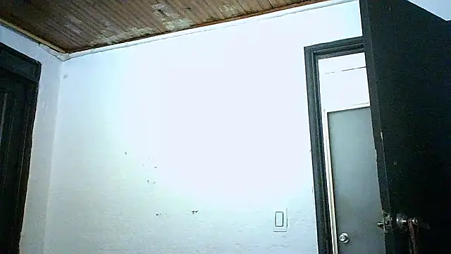 Snapshot of Bellabeltrann chatting on 10-30-25, 11:45 Bellabeltrann online show from 10-30-25, 11:45