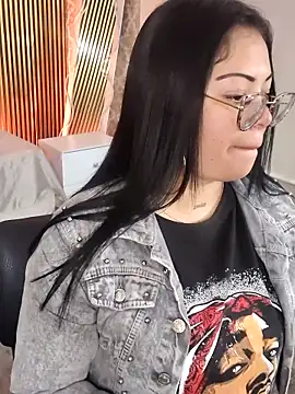 martinna tay online show from 04-06-26, 03:13