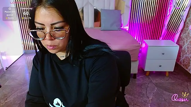 martinna tay online show from 05-20-26, 03:14