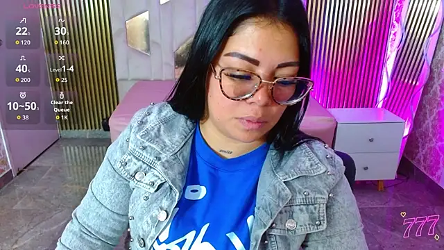 Snapshot of martinna_tay chatting on 07-08-26, 03:19 martinna tay online show from 07-08-26, 03:19
