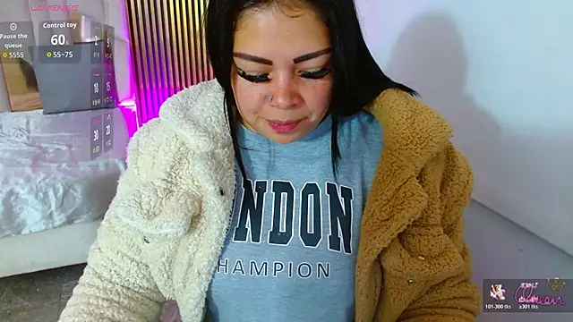 martinna tay online show from 05-30-26, 03:13